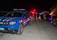 sivas-ta-ucuruma-yuvarlanan-aracta-4-kisi-oldu