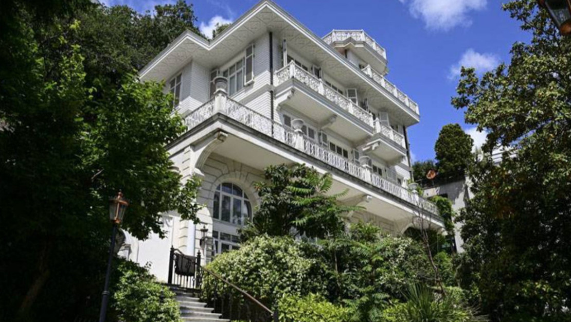 beyaz-kosk-un-yeni-sahibi-ali-bekmezci-oldu