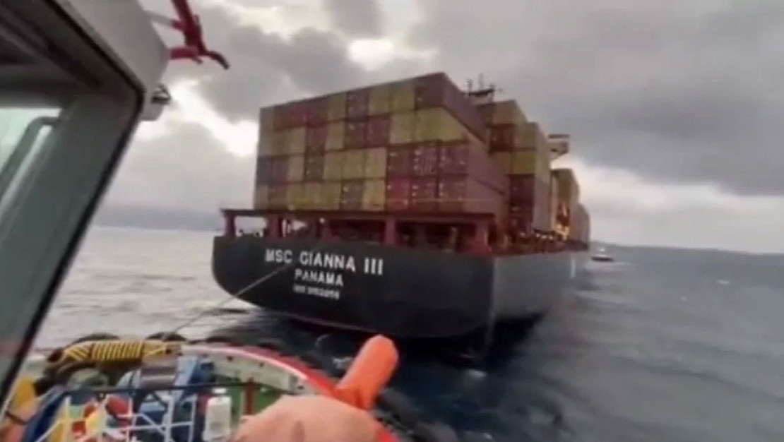 canakkale-bogazi-nda-gemi-makine-arizasi-yasandi