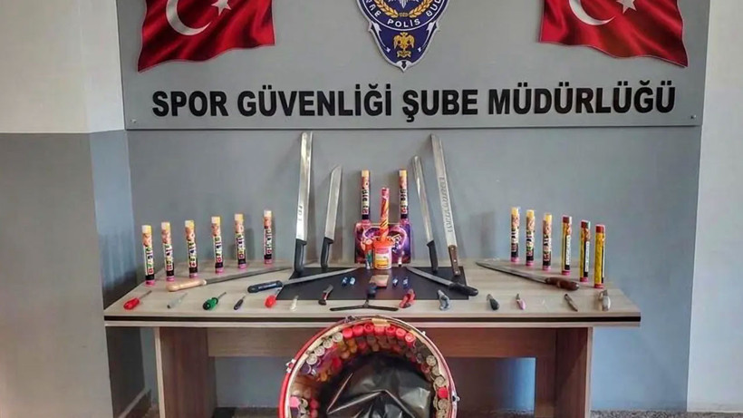 kocaelispor-goztepe-macinda-deplasman-otobusunde-silahlar-ele-gecirildi