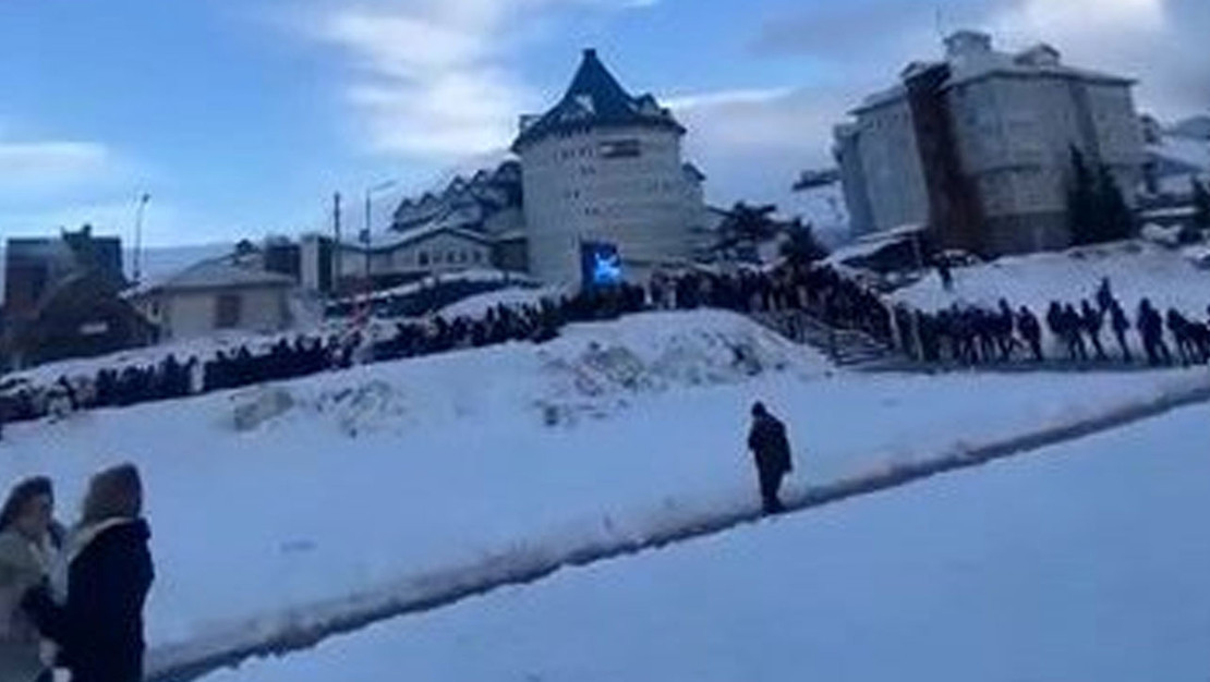 uludag-da-teleferik-kuyrugu-1-kilometreyi-asti