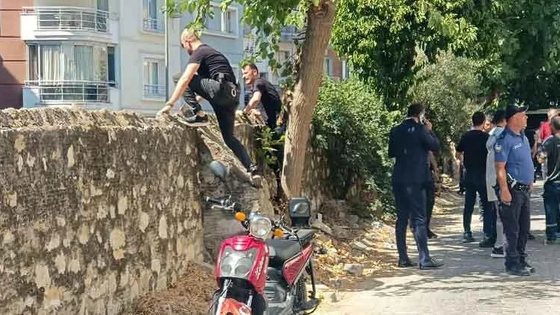 esiyle-barisip-olen-kadini-eski-sevgili-oldurdu