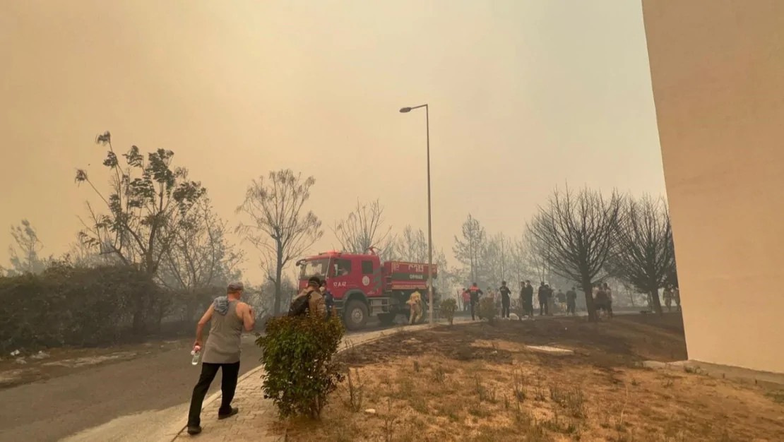 yangin-nedeniyle-canakkale-bosaltildi