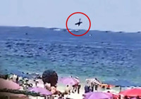 brezilya-aciklarinda-reklam-ucagi-denize-dustu