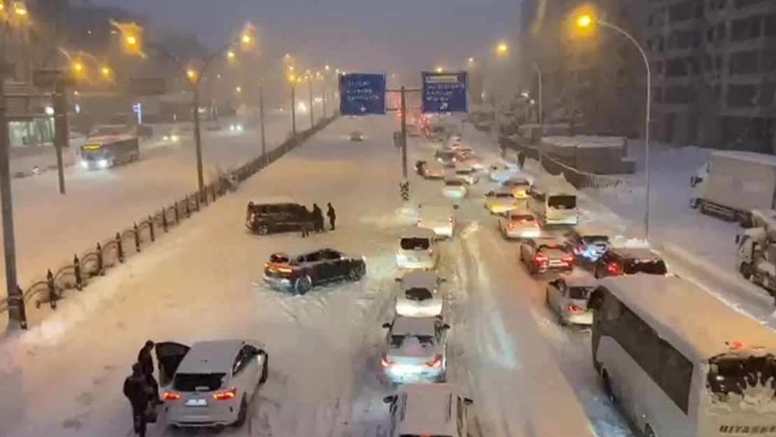 diyarbakir-da-kar-yagisi-hayati-olumsuz-etkiledi