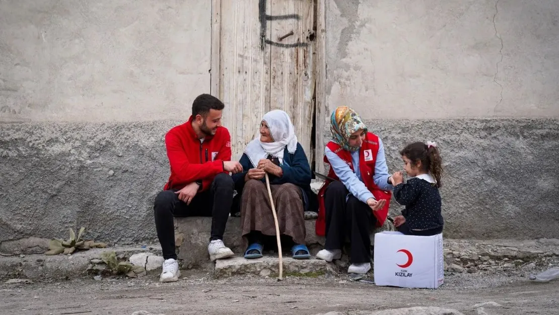 turk-kizilay-157-yilini-kutluyor