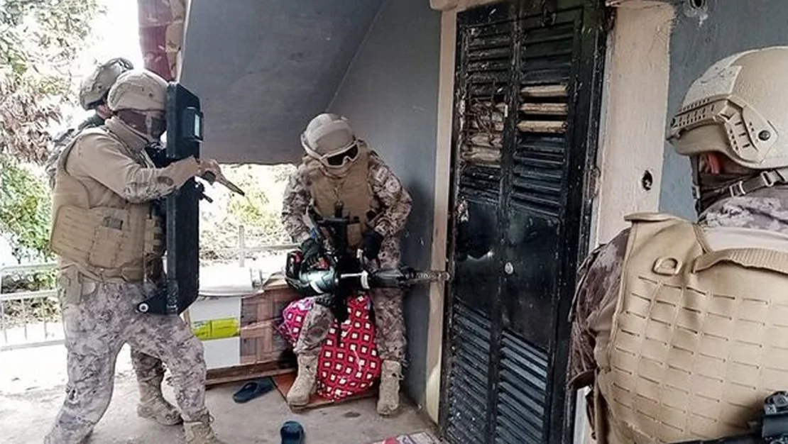 istanbul-da-uyusturucu-operasyonu-20-tutuklandi