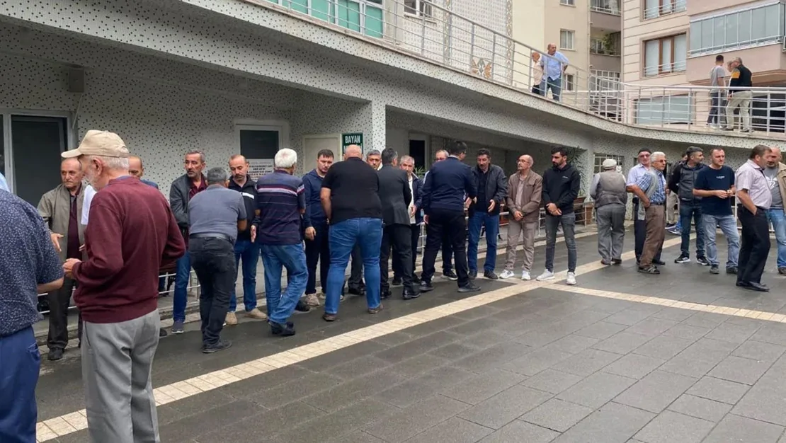 yemek-bogazina-takilan-adam-vefat-etti