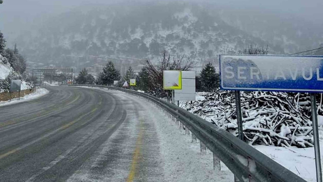 sertavul-gecidi-nde-kar-lastigi-zorunlulugu-uygulamasi