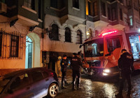 beyoglu-nda-otel-yangini-magdurlari-kurtarildi