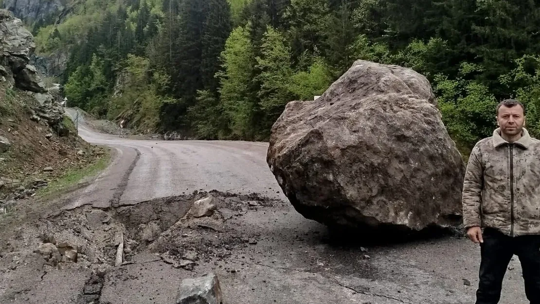 gumushane-de-kayanin-altinda-kurtuldular