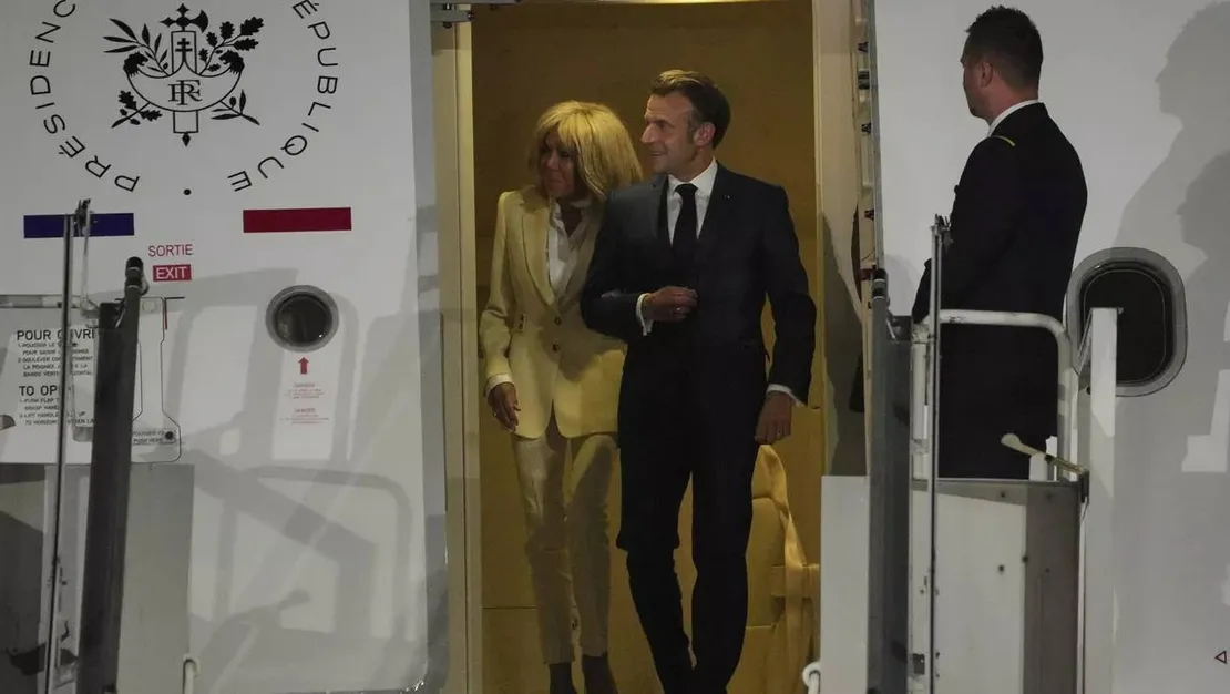 macron-ve-esi-el-ele-indi