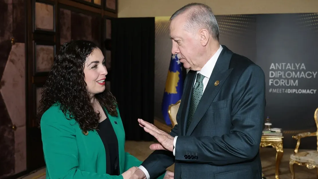 erdogan-kosova-cumhurbaskani-ile-gorustu