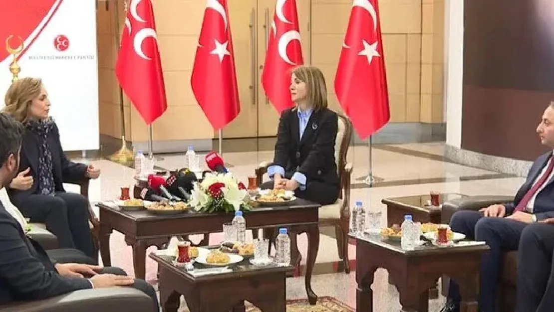 mhp-ve-dem-parti-ilk-bayramlasmasi