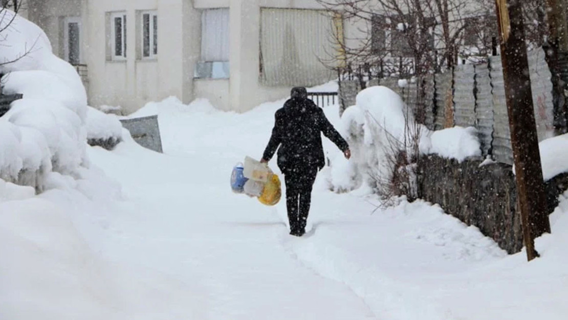 bingol-de-kapanan-25-koy-yolu-ulasimi-etkiledi