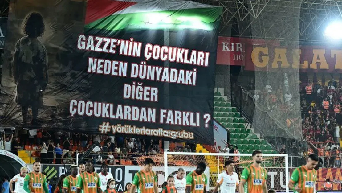alanyaspor-taraftari-gazze-yi-unutmadi
