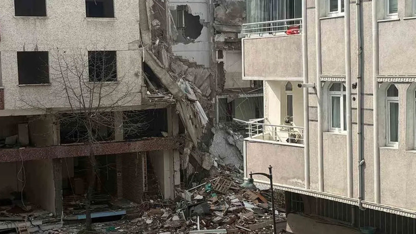 istanbul-da-yikim-sirasinda-kucuk-cocuk-hayatini-kaybetti