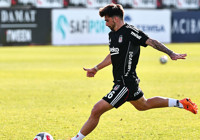 besiktas-idmaninda-teknik-direktor-sergen-yalcin-yonetimiyle-taktiksel-calismalar-yapildi