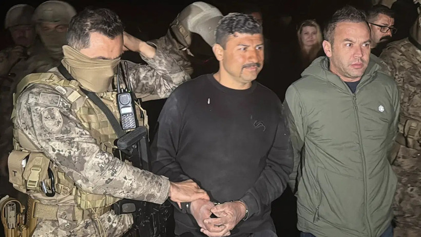 usak-ta-polisi-vuran-saldirgan-teslim-oldu