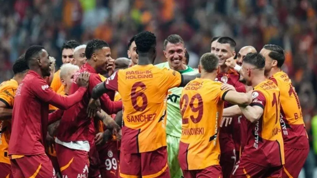 galatasaray-store-da-24-saatte-satis