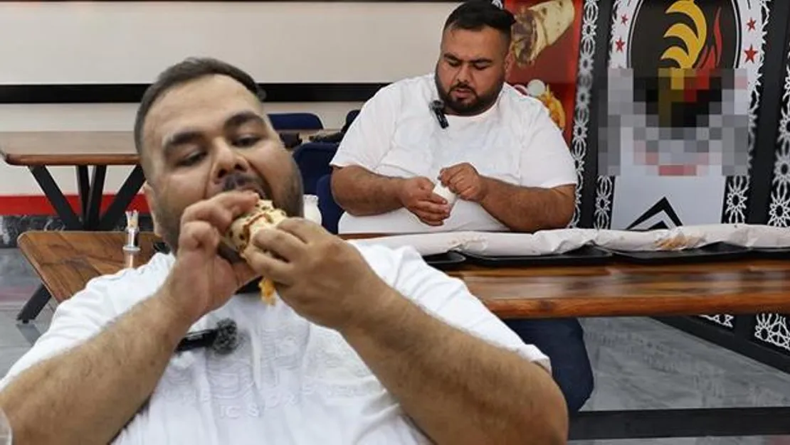 1-5-metrelik-doner-yeme-yarismasinda-ilginc-anlar-yasandi