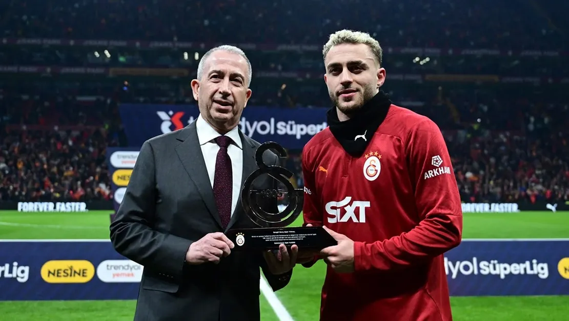 galatasaray-dan-baris-alper-e-ozel-plaket