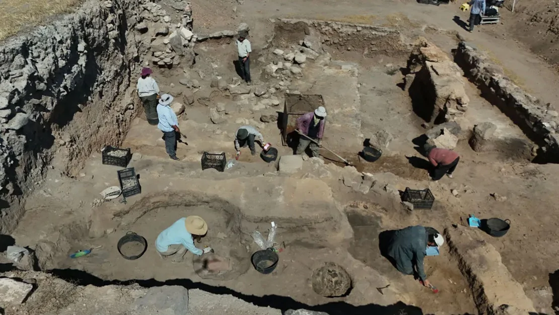 uluslararasi-arkeologlar-77-yildir-kultepe-kaziyor