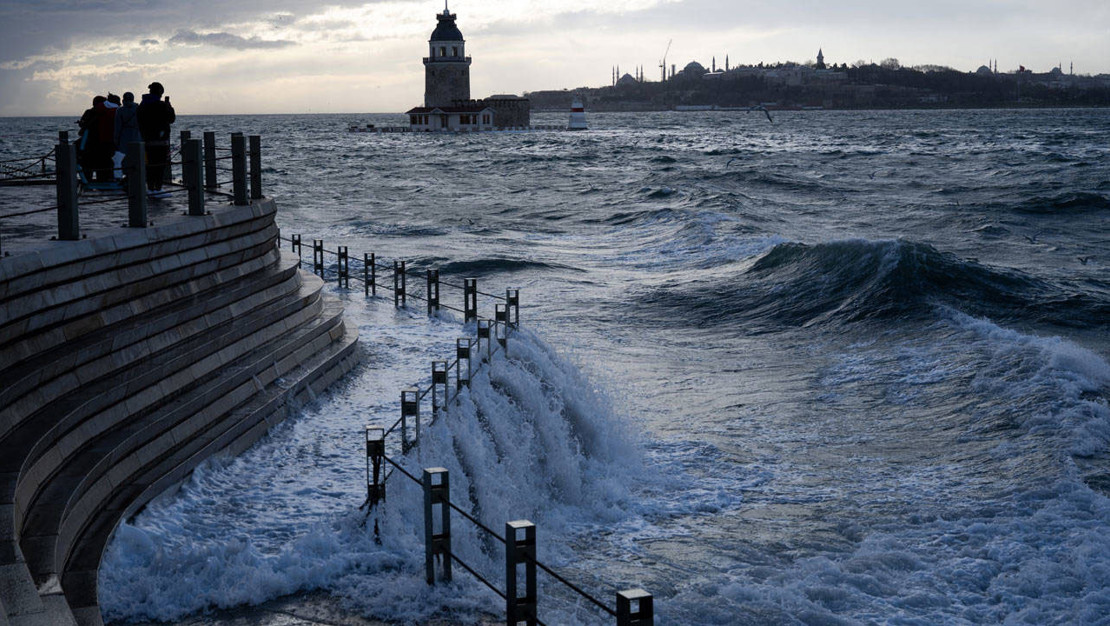 istanbul-icin-firtina-ve-kar-uyarisi