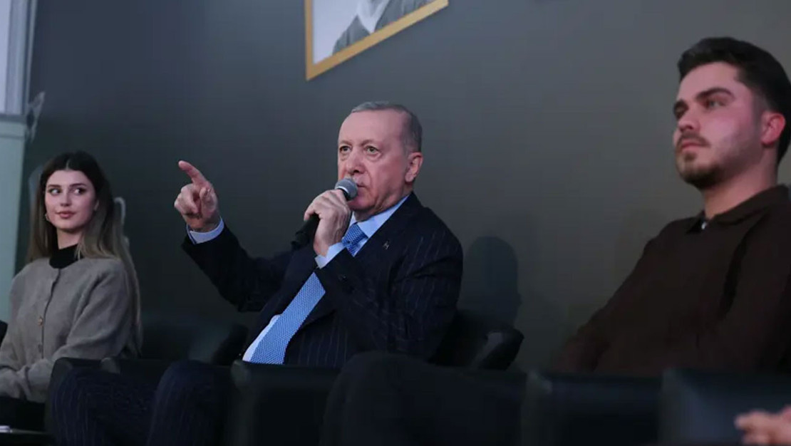 cumhurbaskani-erdogan-genclerle-gelecek-icin-bulusma-gerceklestirildi