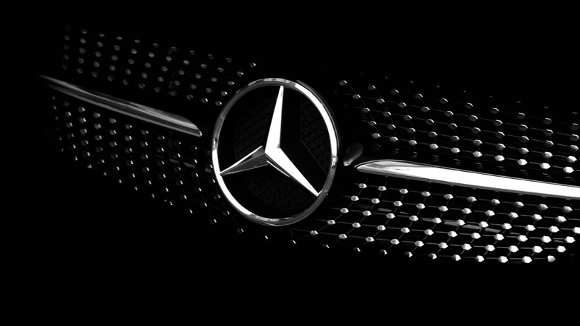 mercedes-benz-144-bin-araci-ekran-sorunu-icin-geri-cagiriyor