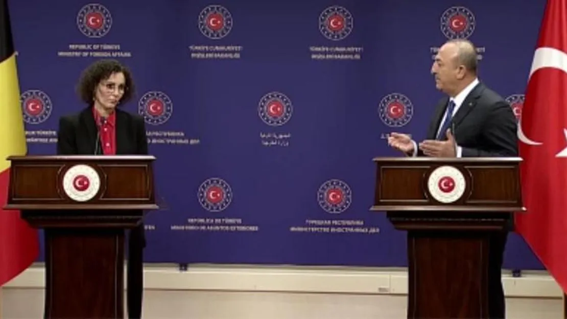 cavusoglu-ndan-belcikali-bakanina-sert-tepki