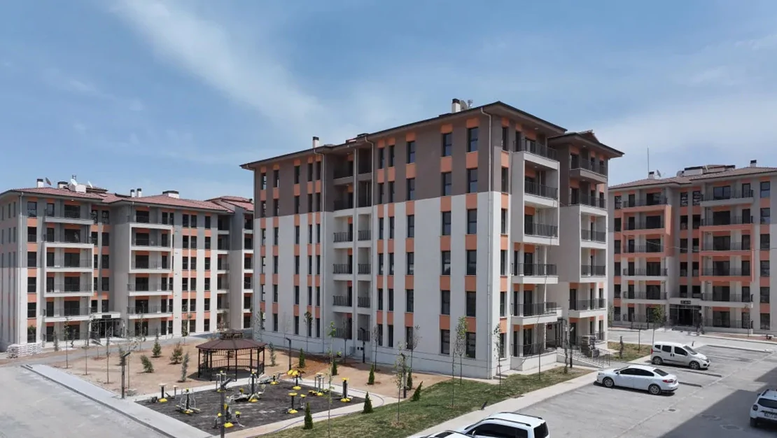 murat-kurum-300-bin-yuva-tamamlandi