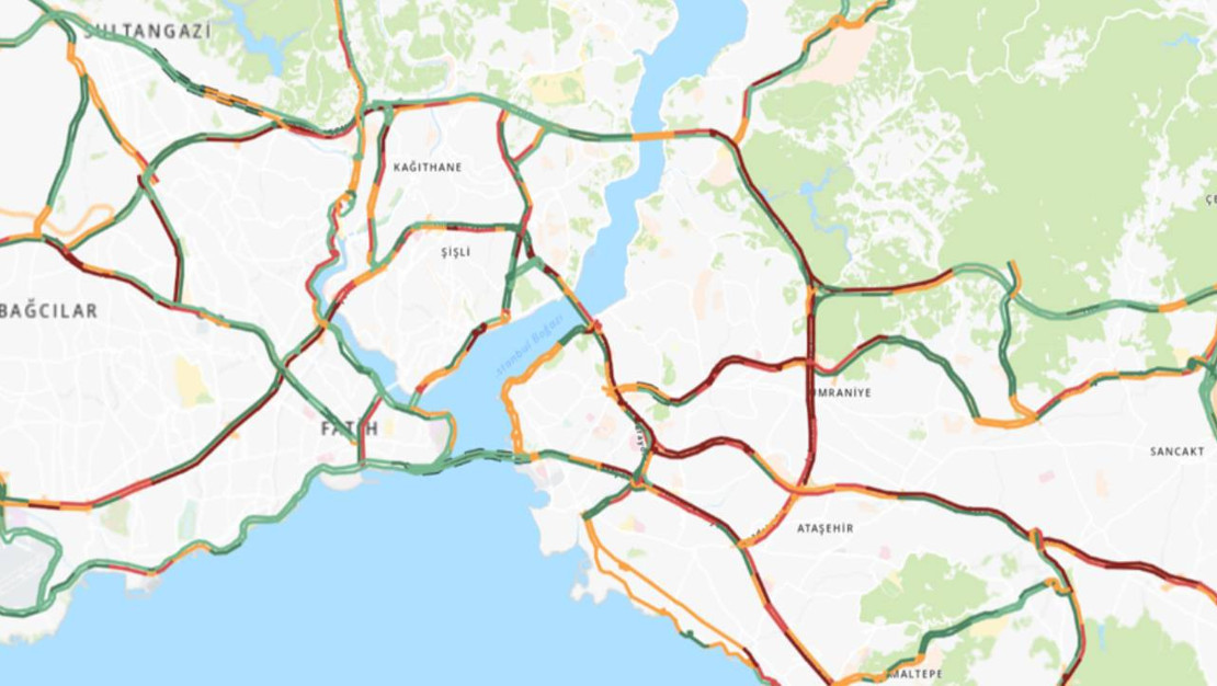 istanbul-da-saganak-yagis-trafikte-aksamalar-yaratti