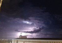 diyarbakir-da-saganak-yagis-ve-simsekler-etkili-oldu