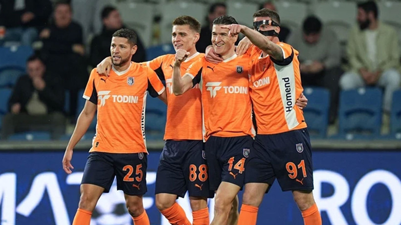 basaksehir-4-0-ile-kasimpasa-yi-gecti
