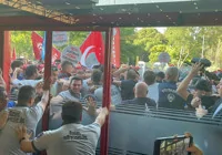 izmir-de-isten-cikarilanlar-eylemde