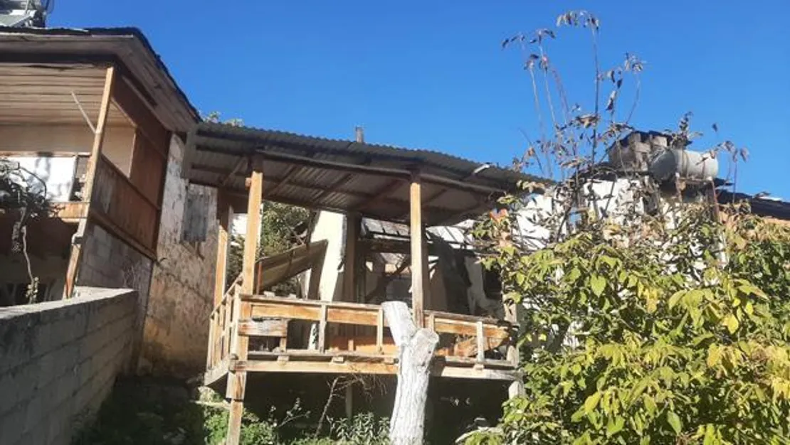 yangin-faciasinda-2-isci-hayatini-kaybetti