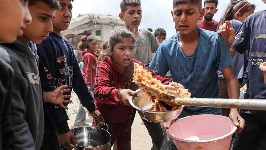 dort-yasindaki-cocuk-acliktan-oldu