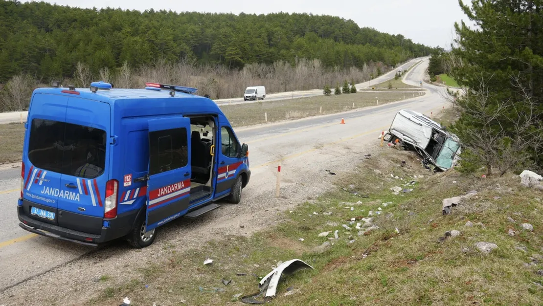 kastamonu-da-trafik-kazasi-3-yarali