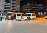 gazipasa-da-kamyonet-carpismasi-1-yarali