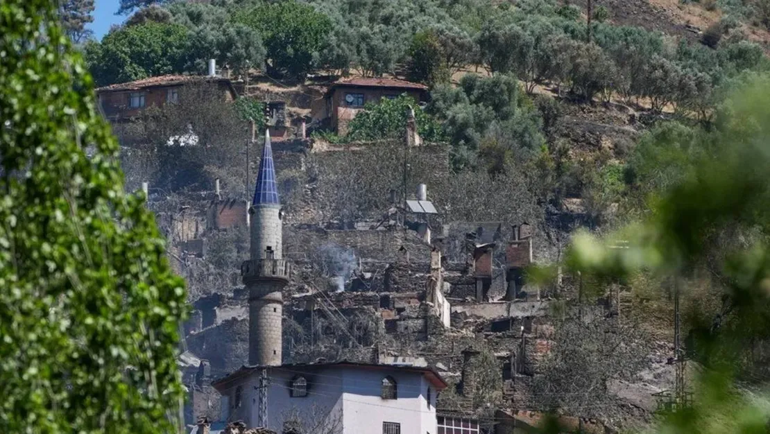 izmir-ve-bilecik-te-415-bina-yandi