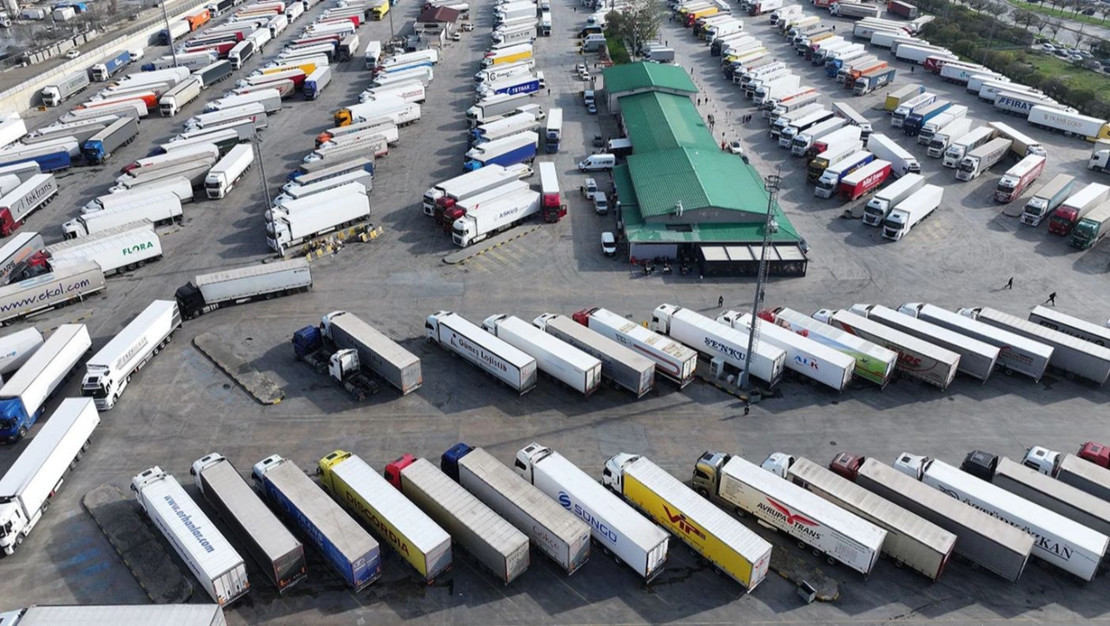 ticaret-bakanligi-yunanistan-tir-krizine-dikkat-cekti