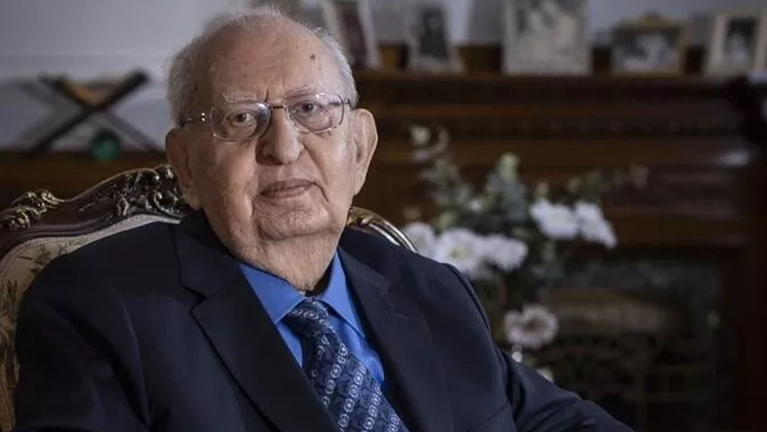 husamettin-cindoruk-un-hastanede-tedavisi-devam-ediyor