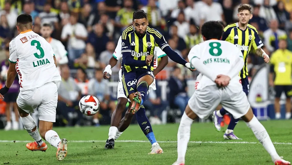 fenerbahce-alanyaspor-ile-2-2-berabere