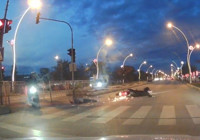 motosiklet-kazasi-ataturk-bulvarinda-meydana-geldi