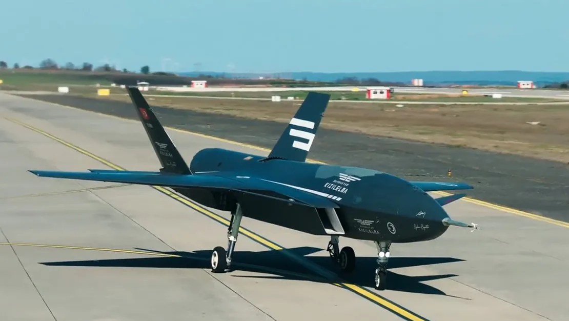 kizilelma-nin-manevra-testinde-basarisi