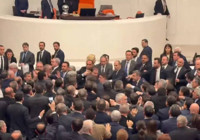 tbmm-genel-kurulunda-vekiller-arasinda-kavga-cikti