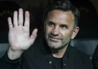 okan-buruk-onceligimiz-kaleci-ve-savunma