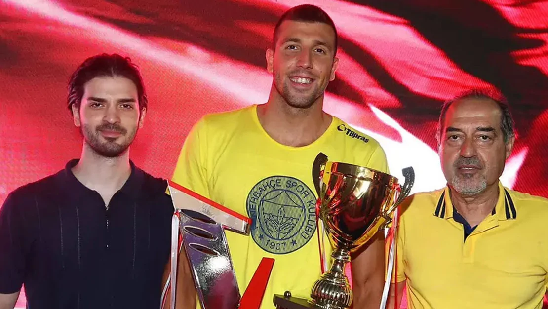 fenerbahce-yuzme-kupasini-kazandi