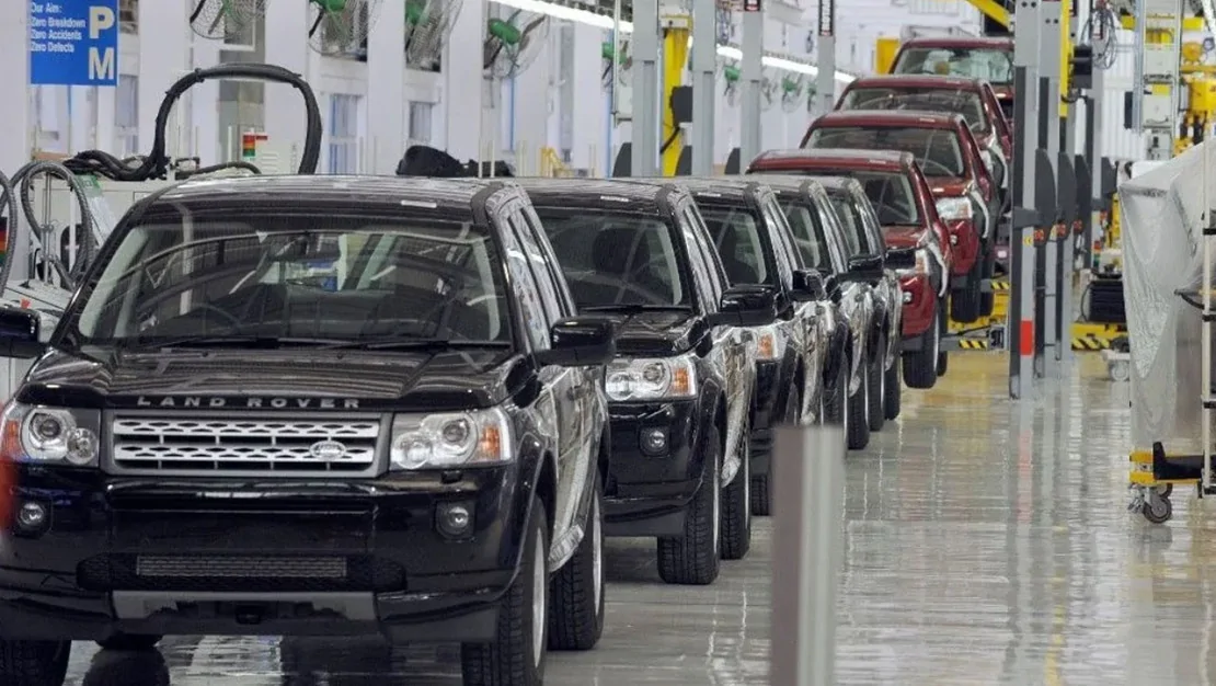 jaguar-land-rover-uretimi-durdurdu-calisanlar-eve-gonderildi